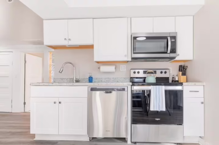 e70c053b-dea8-4d89-99ab-8a16ad907280